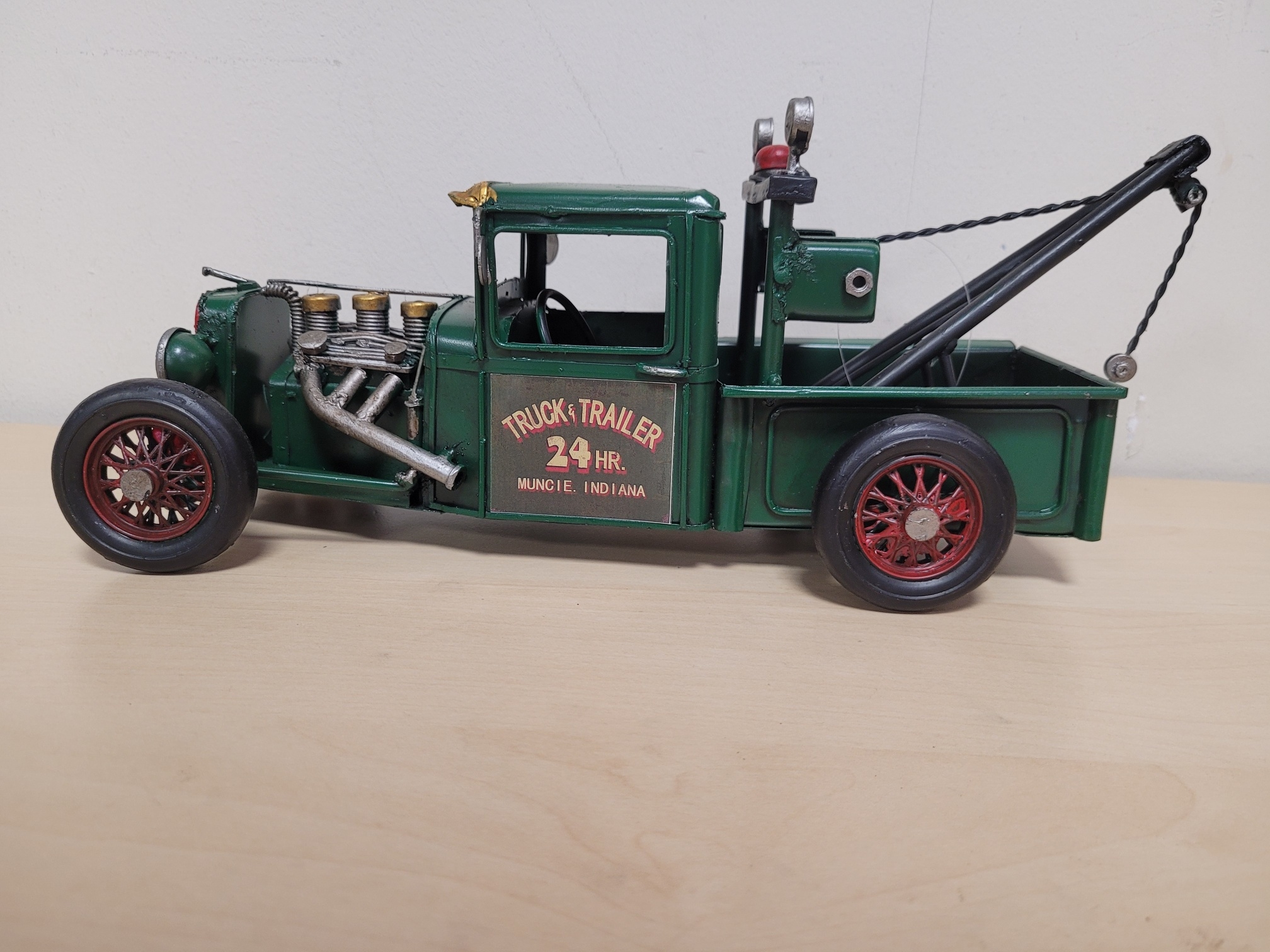 Hotrod groen sleepwagen metalen model