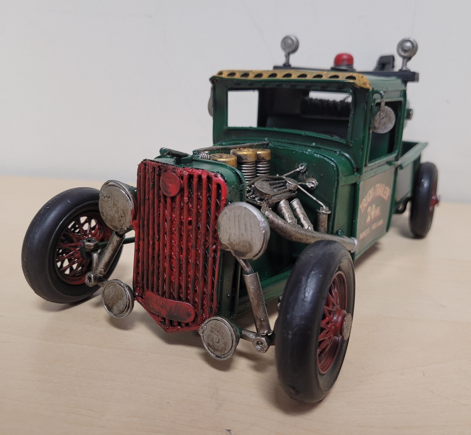 Hotrod groen sleepwagen metalen model