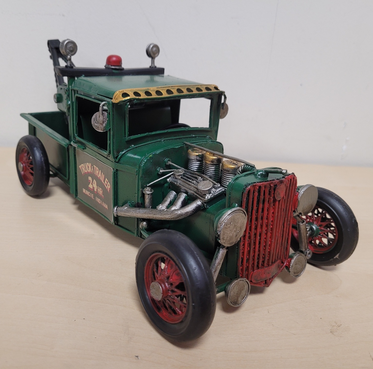 Hotrod groen sleepwagen metalen model